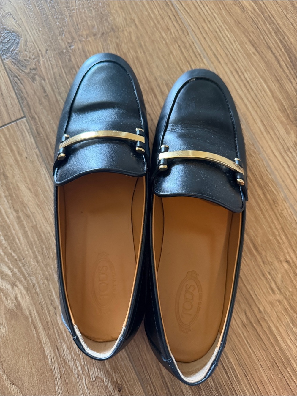 Tod's Clamp Detailed Slip-On Loafer - Picture 2 of 7